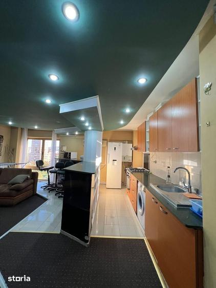 Apartament cu 4 camere decomandat în Central