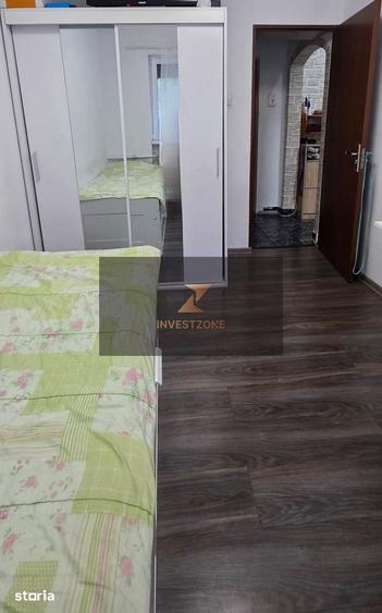 Apartament cu 3 camere semidecomandat în Rogerius