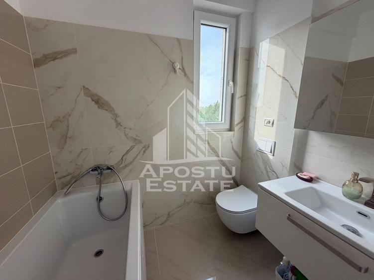 Apartament cu 3 camere decomandat în Aradului