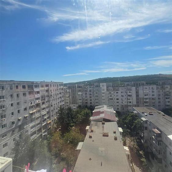 Apartament cu 2 camere decomandat în Dacia