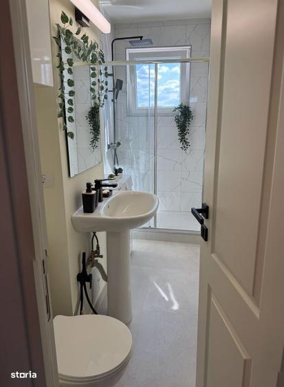 Apartament cu 5 camere în Gorjului