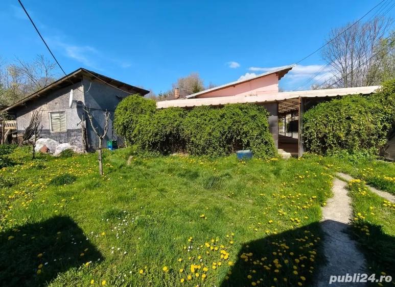 Casă cu 2 camere cu Teren 330 Mp în Provița de Sus