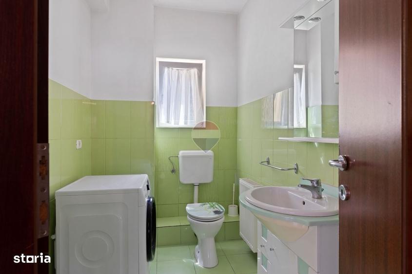 Apartament cu 3 camere în Intim