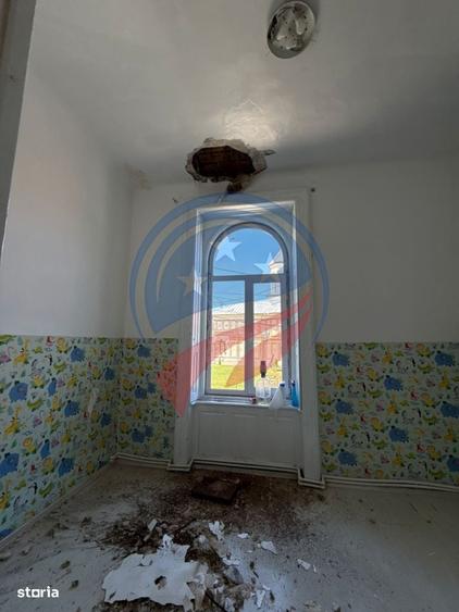 Casa de vanzare-vis-a-vis de Casa Studentilor/Craiova - 2