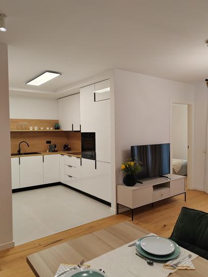 Apartament cu 2 camere semidecomandat în Aviației