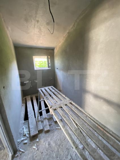 Casă cu 5 camere cu Teren 4 Mp în Central