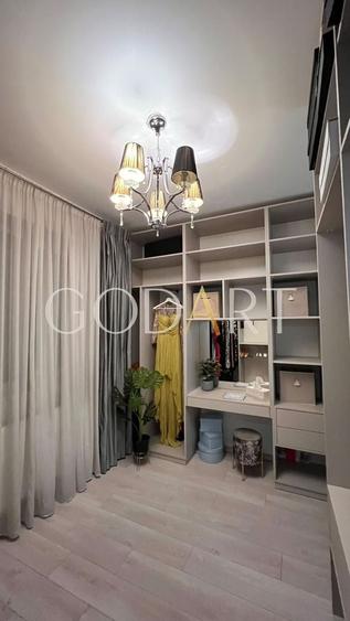 Apartament cu 3 camere decomandat, mobilat în Titan