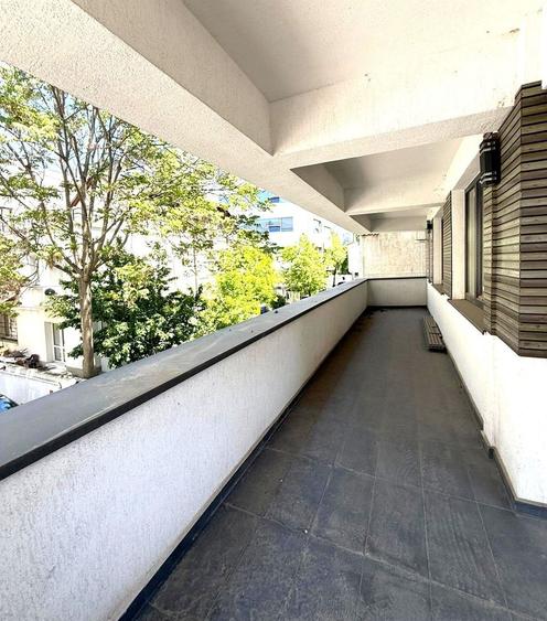 Apartament cu 3 camere decomandat, mobilat în Aviației