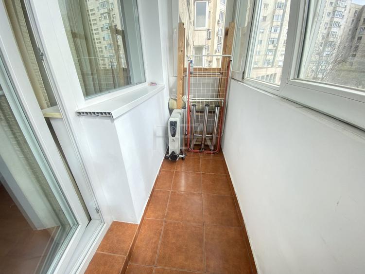 Apartament cu 2 camere semidecomandat, mobilat în 13 Septembrie