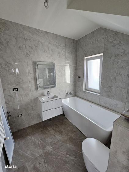 Casă cu 4 camere în Valea Lupului
