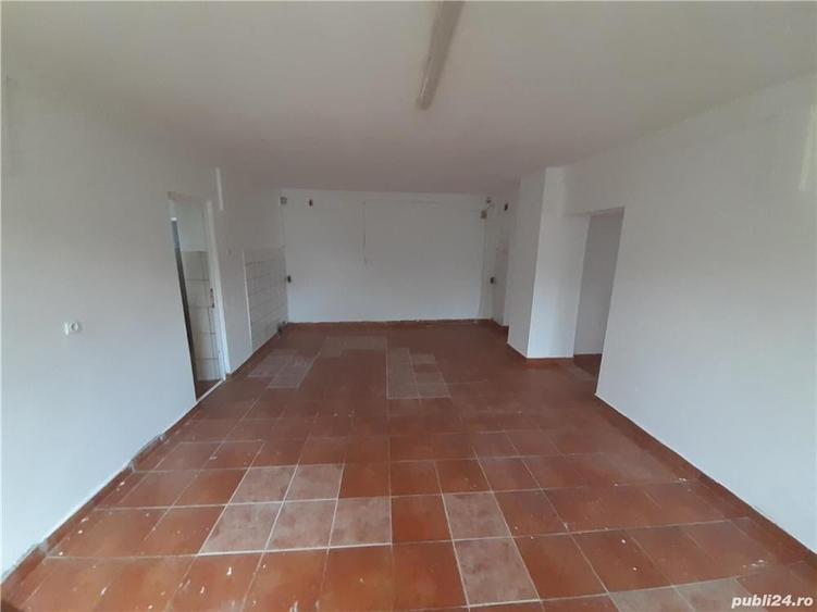 Spațiu comercial, de 120 mp, în Gai