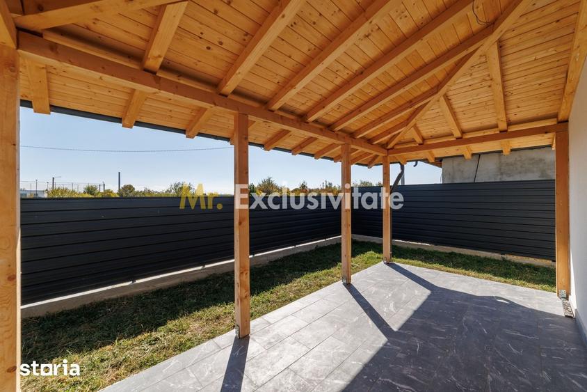 Casă cu 4 camere cu Teren 250 Mp în Bradu