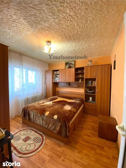 Apartament cu 2 camere decomandat în Rovine
