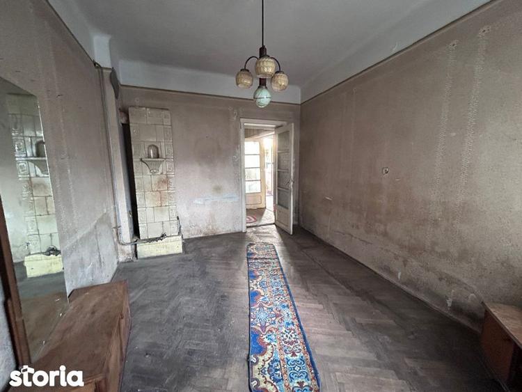 Casă cu 4 camere cu Teren 160 Mp în Școlilor
