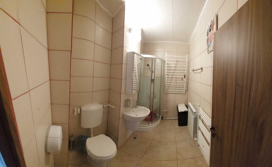 Apartament cu 2 camere semidecomandat în Mioriței