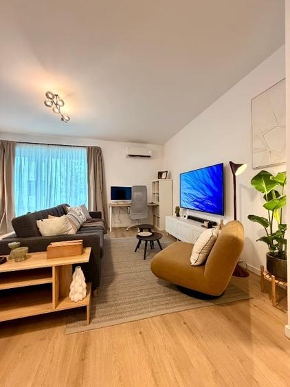 Apartament cu 2 camere decomandat, mobilat în Central