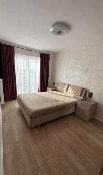 Apartament cu 2 camere decomandat, mobilat în Tractorul