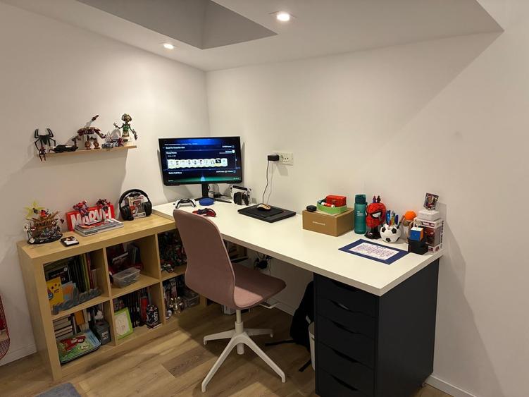 Duplex cu 5 camere cu Canalizare în Sânpetru