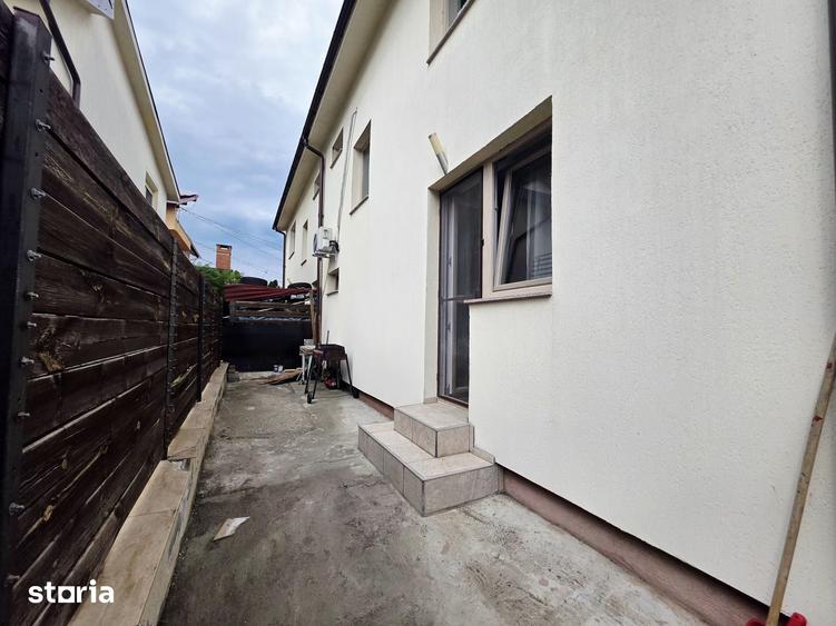 Casă cu 4 camere cu Teren 200 Mp în Trivale