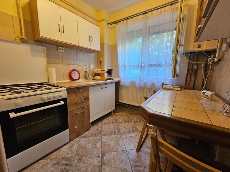 Apartament cu 2 camere semidecomandat în Central