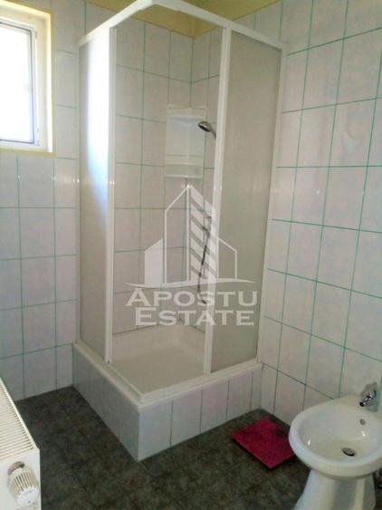 Casă cu 4 camere cu Teren 170 Mp în Lipovei