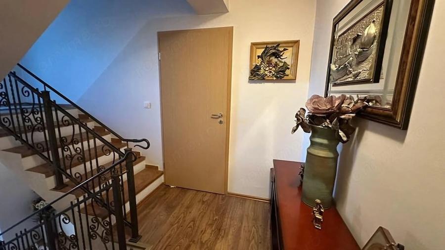 Casa individuala 6 camere cu teren 700 mp si garaj in Selimbar - 13