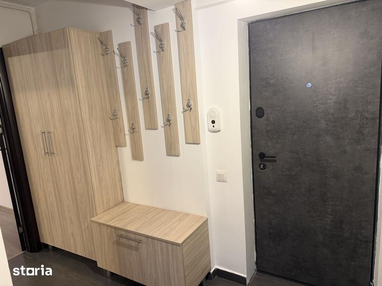 Apartament cu 2 camere, mobilat în Central