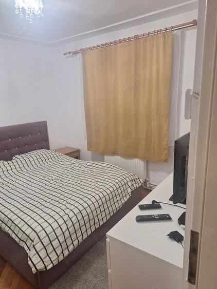 Apartament cu 3 camere semidecomandat în Central