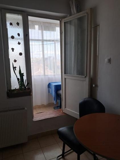 Dau în chirie apartament 2 camere decomandat - 9