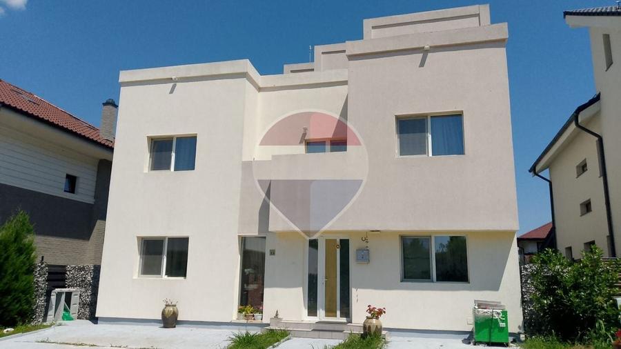 Casă individuală cu 8 camere cu Teren 476 Mp în Corbeanca