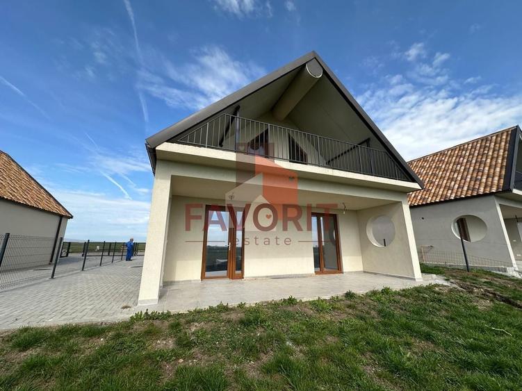 Casă individuală cu 3 camere cu Canalizare în Sânandrei
