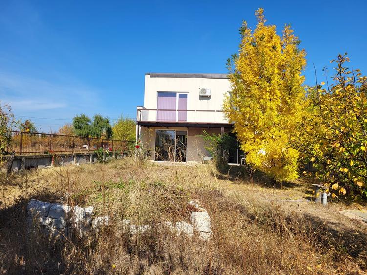 Casă individuală cu 4 camere cu Teren 3500 Mp în Snagov