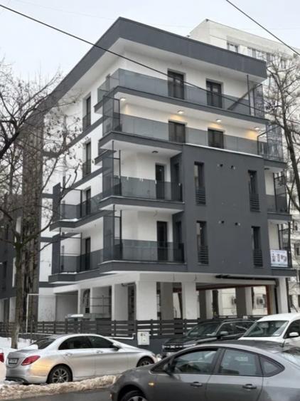 Garsonieră decomandată, mobilată în Obor