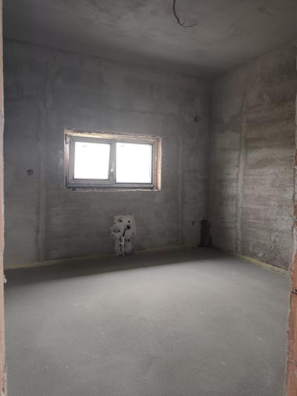 Casă individuală cu 3 camere cu Teren 500 Mp în Săbăreni