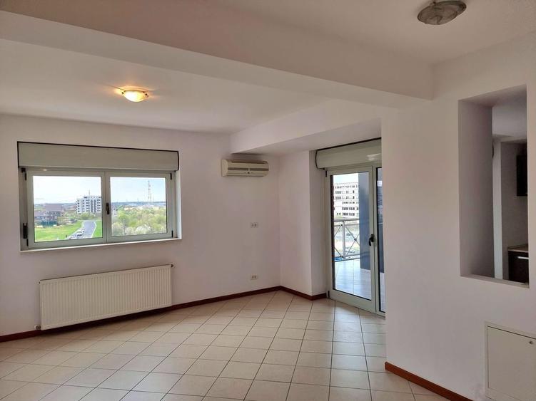 Apartament cu 2 camere decomandat, mobilat în Torontalului