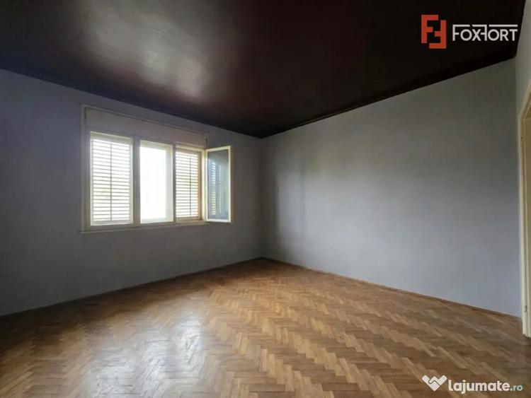 Casă cu 2 camere cu Teren 280 Mp în Central