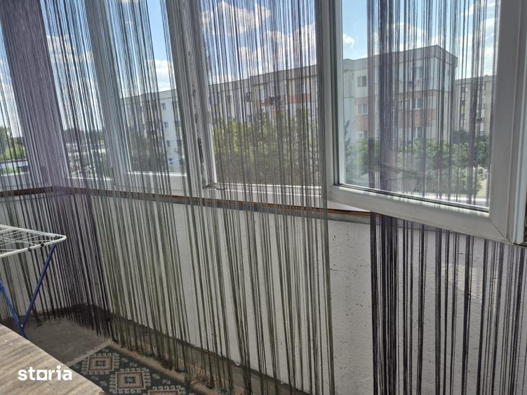 Apartament cu 3 camere decomandat în 1 Mai