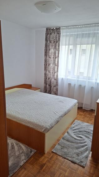 Apartament cu 2 camere semidecomandat în Micro 1