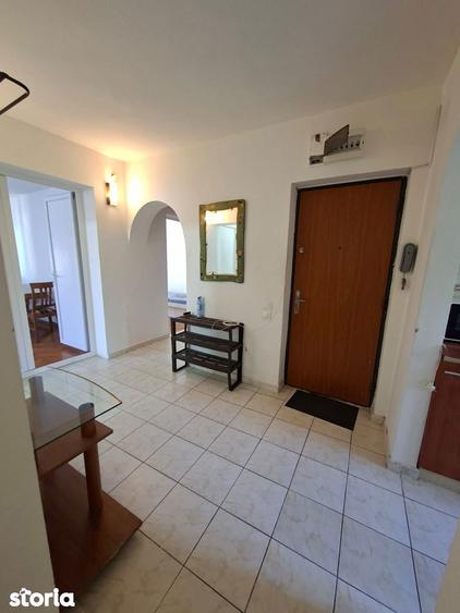 Apartament cu 3 camere decomandat în Copou