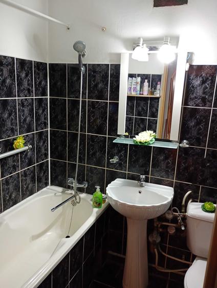 Apartament cu 2 camere decomandat în Negru Vodă