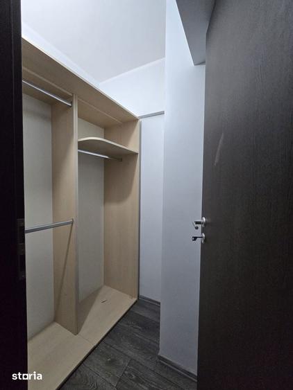 Apartament cu 2 camere în Micro 17