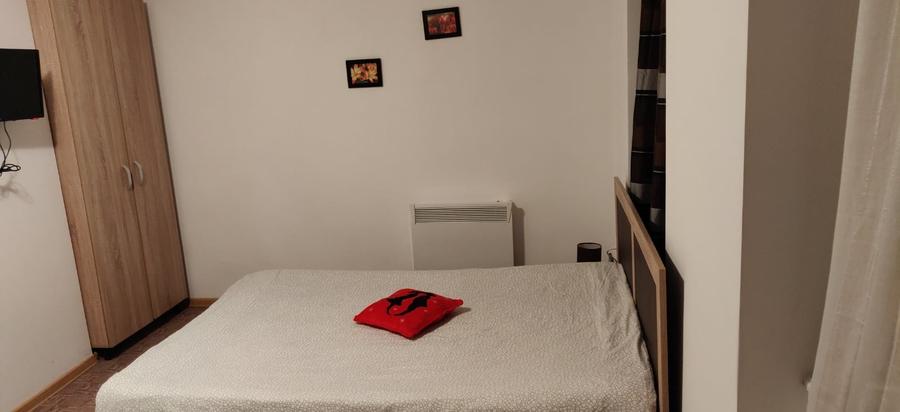 Casă cu 16 camere cu Canalizare în Bărdești