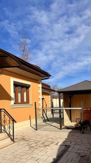 Casă cu 3 camere cu Canalizare în Șagului