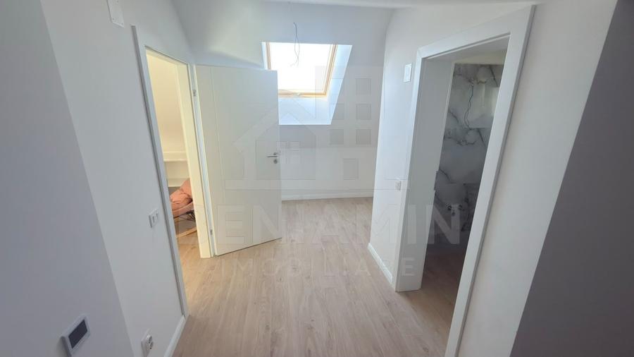 Casă individuală cu 6 camere cu Piscina în Cârcea