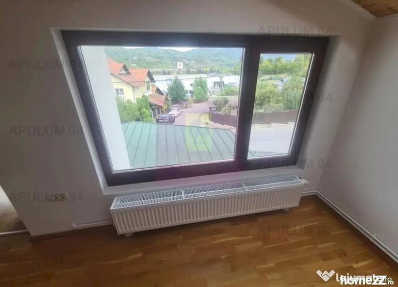 Casă cu 7 camere cu Teren 649 Mp în Comarnic