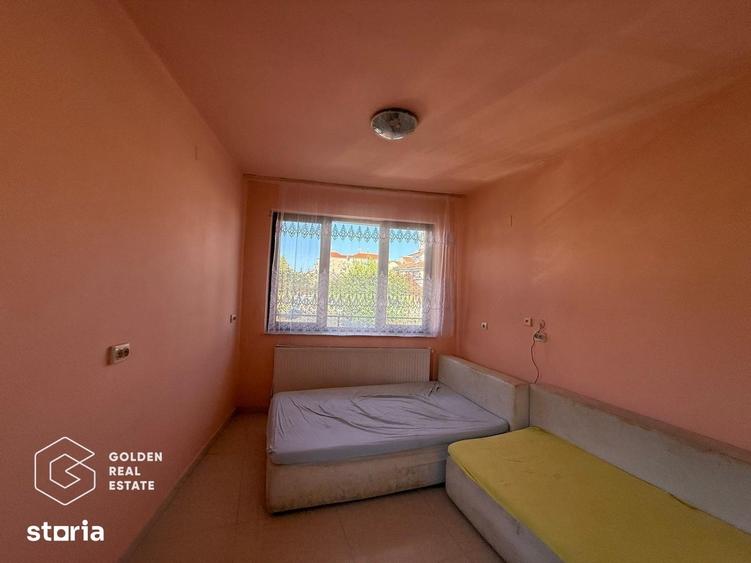 Casă cu 6 camere cu Teren 100 Mp în Fabric