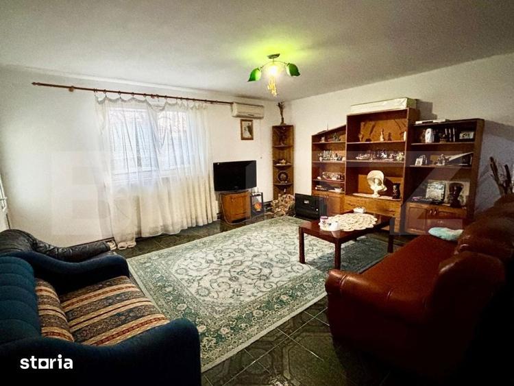 Casă cu 5 camere cu Teren 372 Mp în Bariera Vâlcii