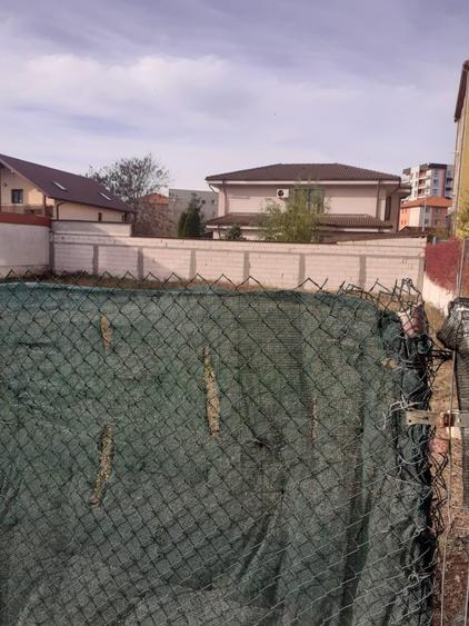 Teren Construcții intravilan de 500 mp, în Primo