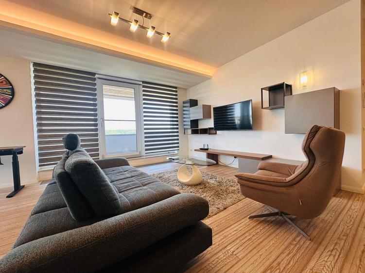 Apartament cu 3 camere decomandat în Central