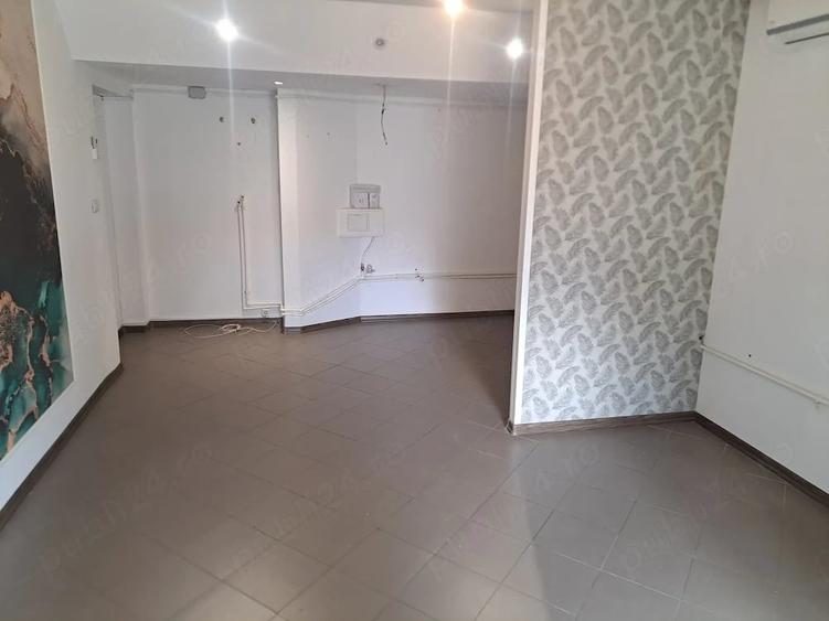 Spațiu comercial, de 34 mp, în Central